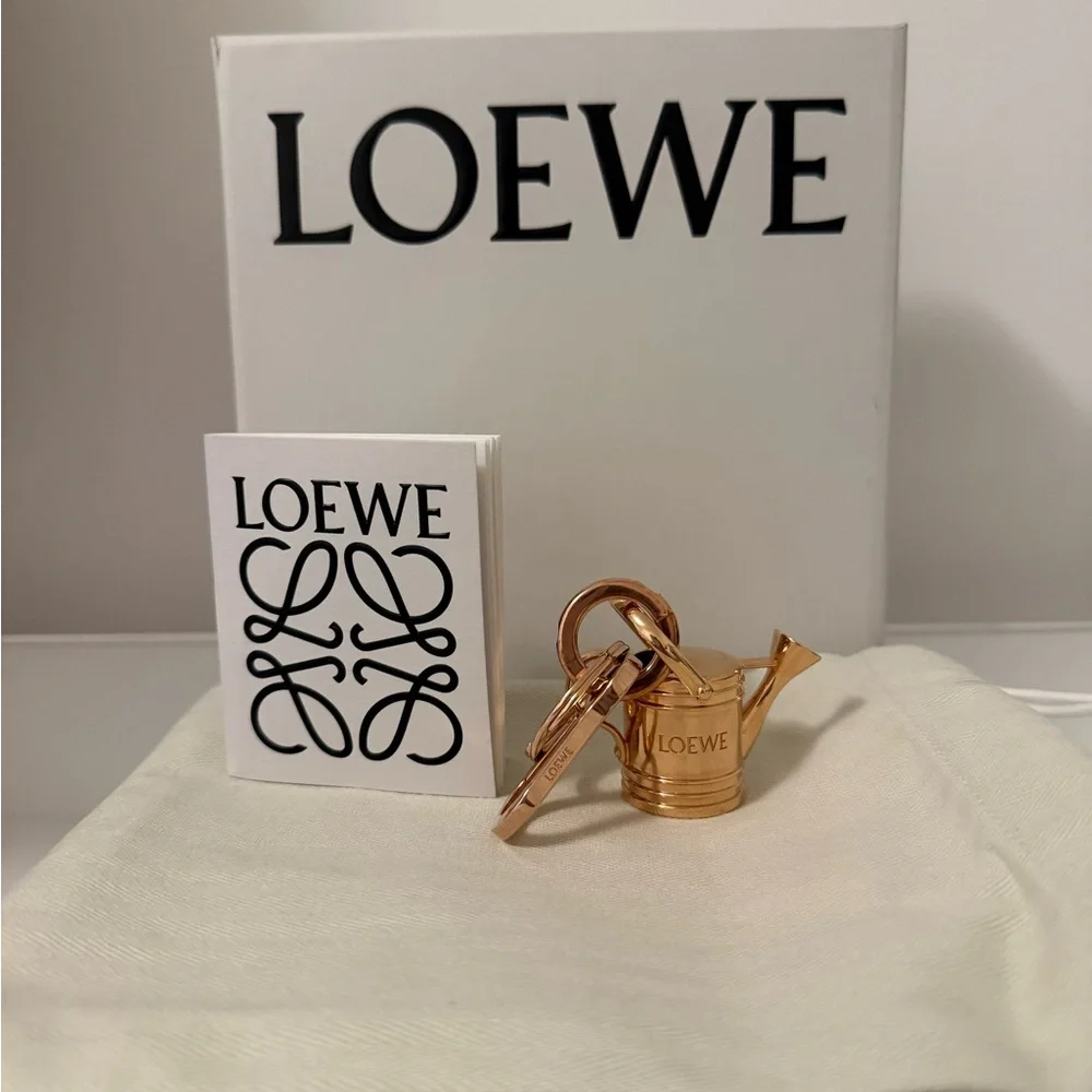 LOEWE Watering Can Bag Charm Keyring Rose Gold Brass NIB Retail $640 - Picture 7 of 7